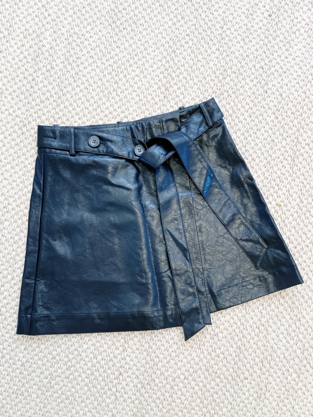 Modern citizen Tanner Vegan LEather wrap skirt Mini Skirt w Tie Belt - Black S